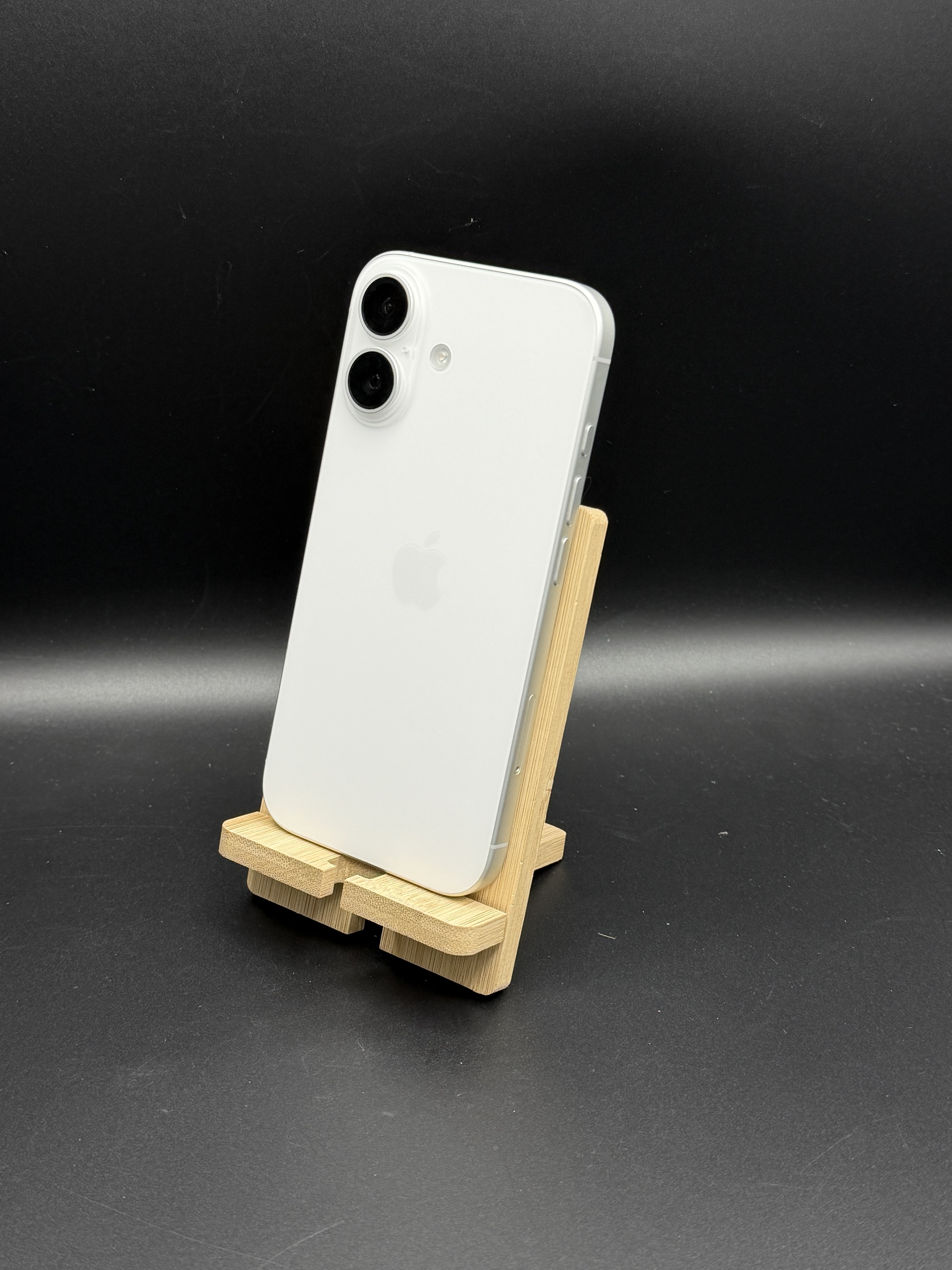 IPHONE 16 128GB BLANCO COMO NUEVO - Imagen 2