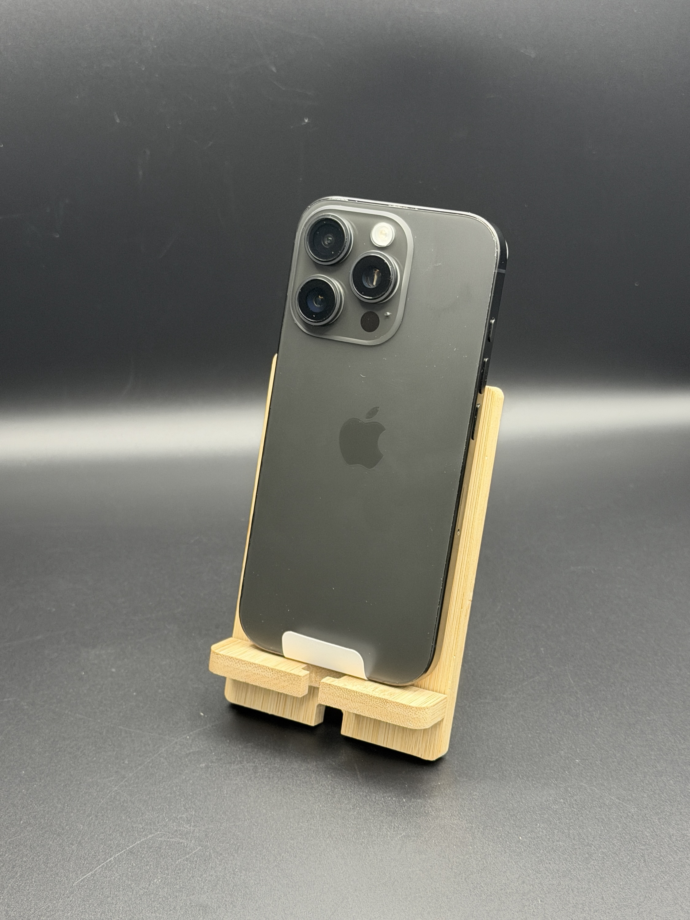 IPHONE 16 PRO 256GB NEGRO TITANIO COMO NUEVO - Imagen 2