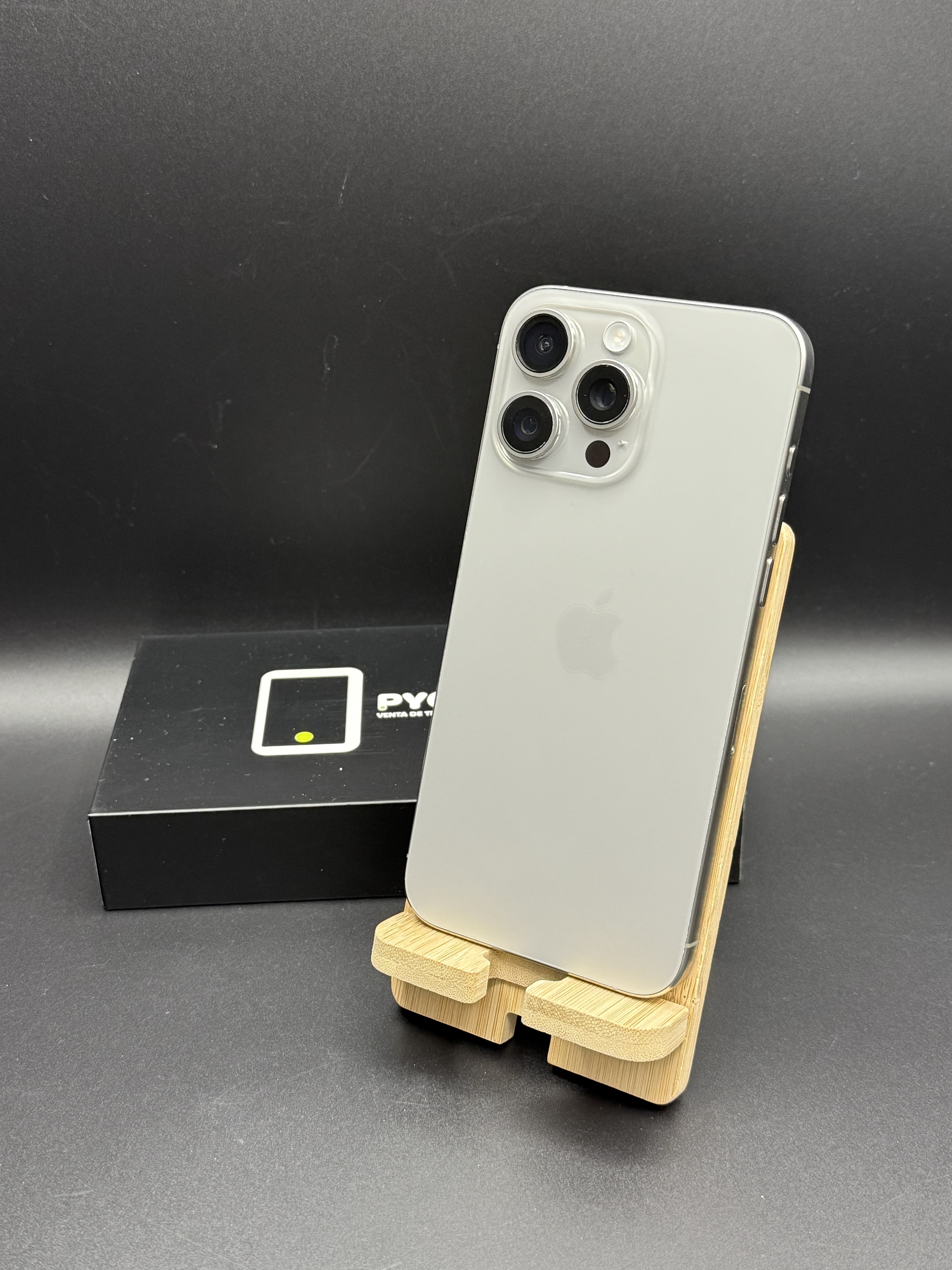 IPHONE 15 PRO MAX 256GB TITANIO NATURAL COMO NUEVO - Imagen 3