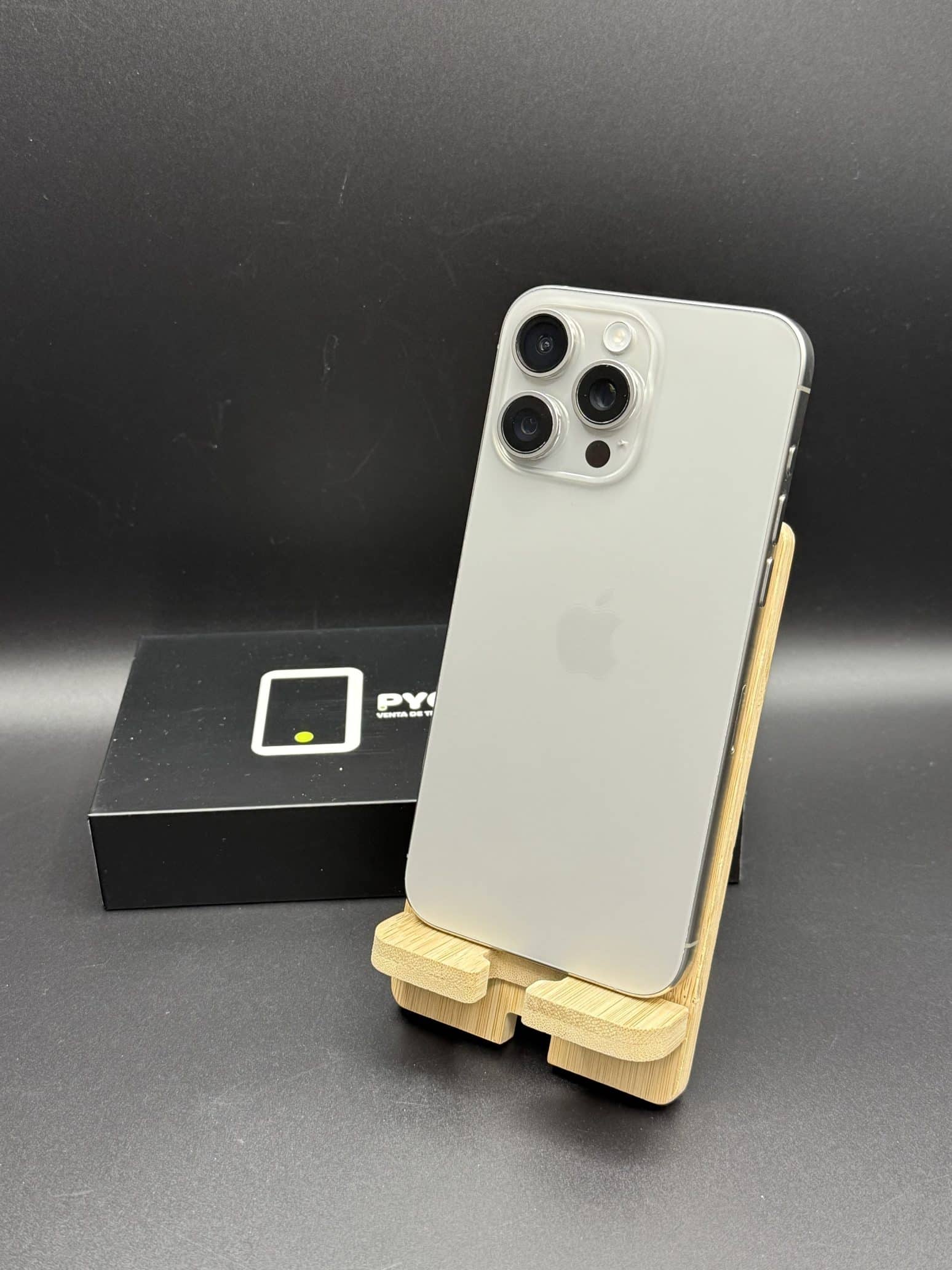 IPHONE 15 PRO MAX 512GB TITANIO NATURAL COMO NUEVO - Imagen 3