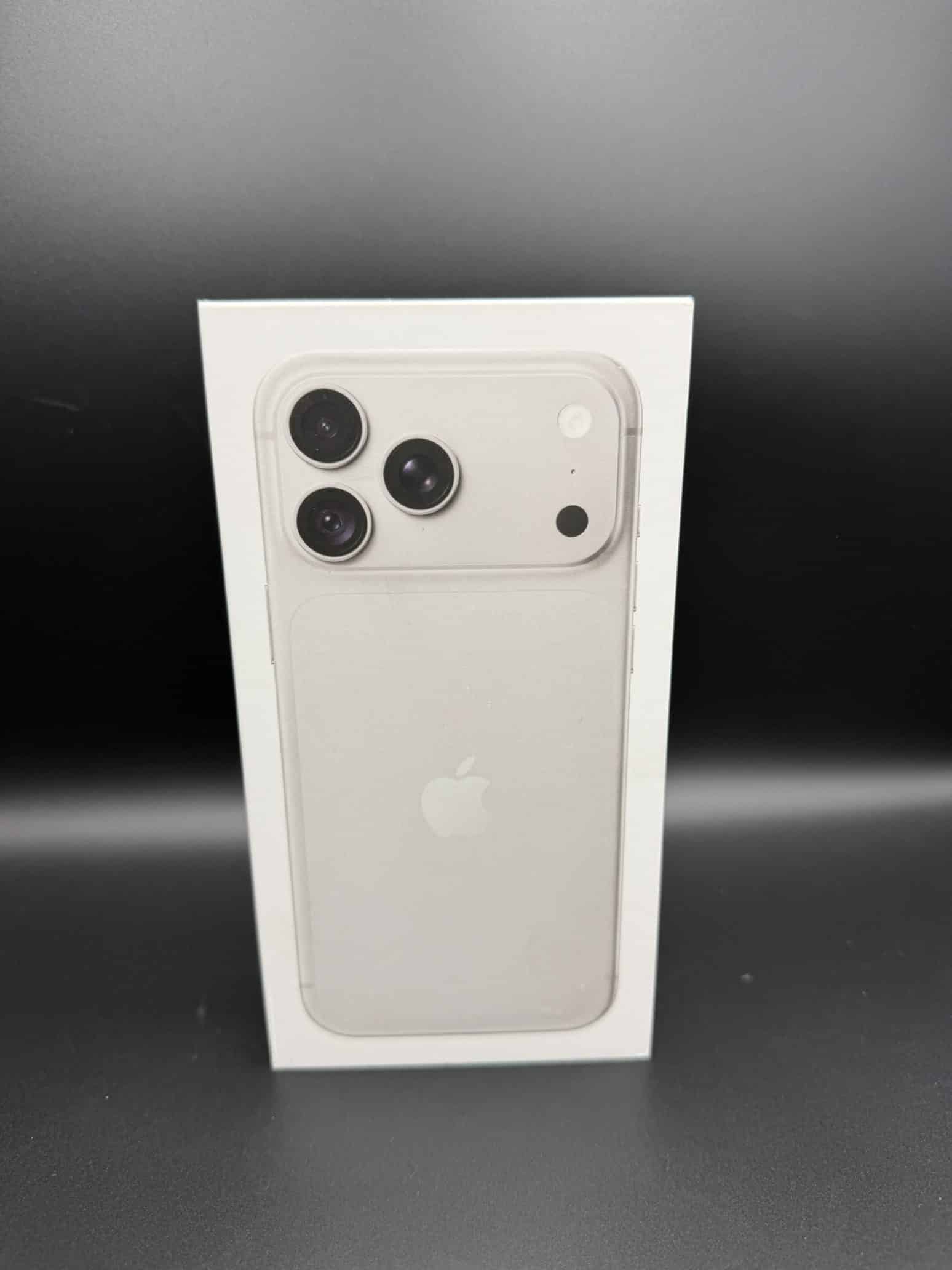IPHONE 18 PRO MAX 256GB SILVER NUEVO - Imagen 2